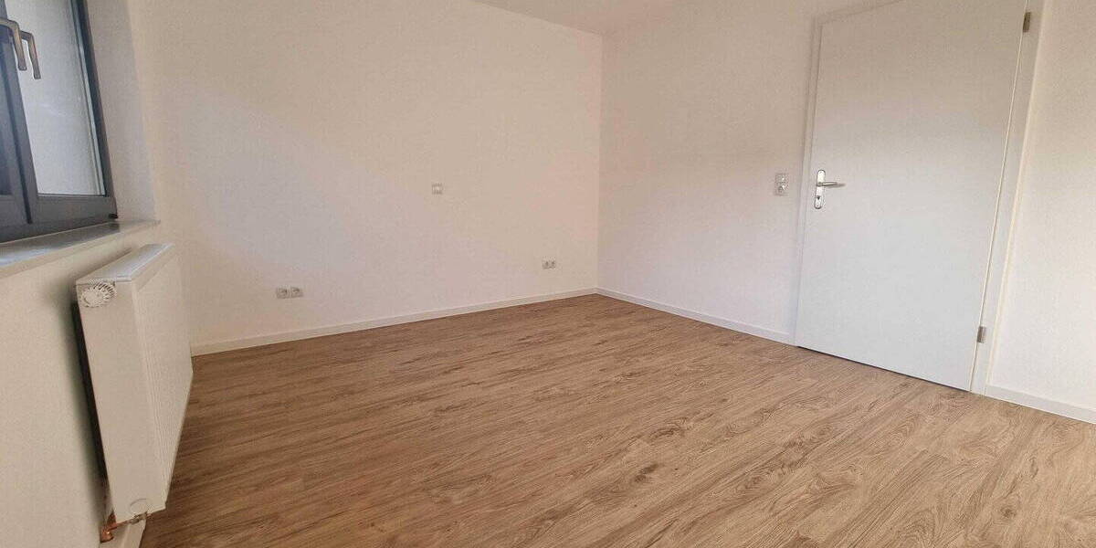 Einfamilienhaus Steinwenden - 4 Zimmer, 128 m&sup2;, 300.000&euro; | Angebot:25699193