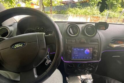 Ford Fiesta 200.000 km 1.999 &euro; Eppelborn 66571
