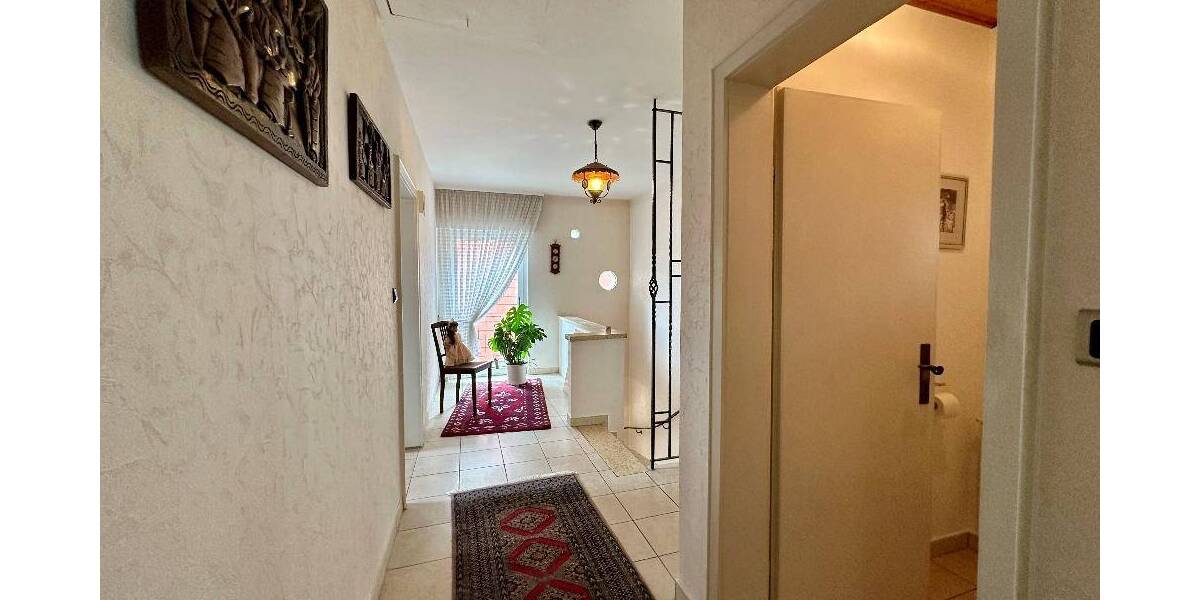 Einfamilienhaus Waldfischbach - 5 Zimmer, 151 m&sup2;, 215.000&euro; | Angebot:26230943