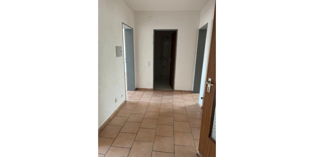 Etagenwohnung Neunkirchen - 3 Zimmer, 87 m&sup2;, 820&euro; | Angebot:25752720