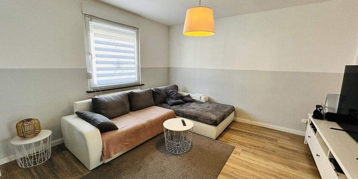 Mehrfamilienhaus, Wohnhaus Neunkirchen Innenstadt - 6 Zimmer, 130 m&sup2;, 219.000&euro; | Angebot:25779641