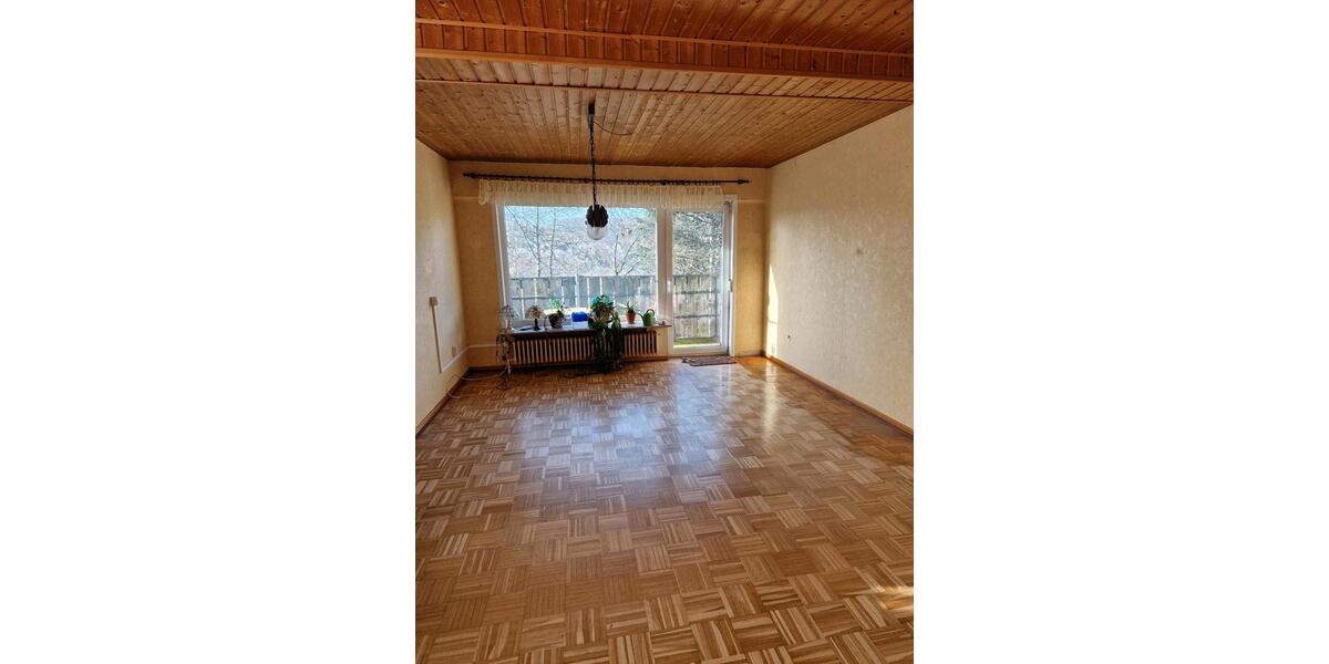 Einfamilienhaus Saarbrücken Malstatt - 6 Zimmer, 130 m&sup2;, 199.000&euro; | Angebot:24559740