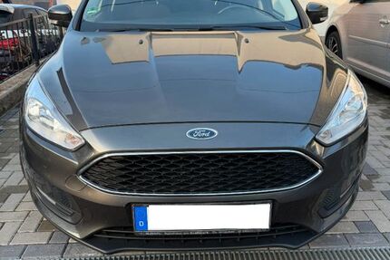 Ford Focus 99.000 km 7.000 &euro; Quierschied 66287