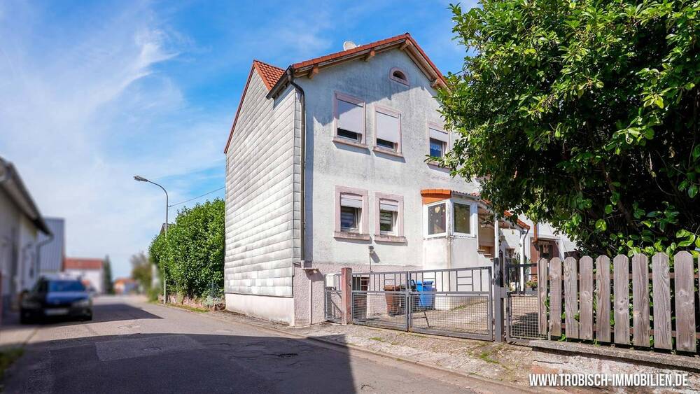 Einfamilienhaus Hilst - 4 Zimmer, 110 m&sup2;, 199.000&euro; | Angebot:25668044