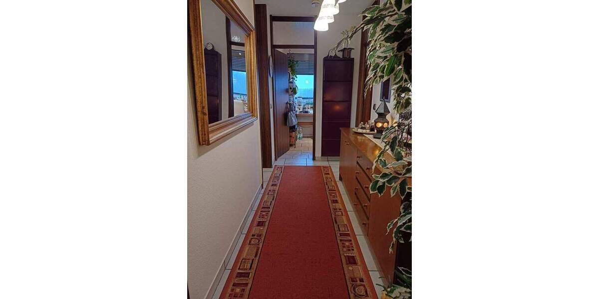 Etagenwohnung Neunkirchen Innenstadt - 3 Zimmer, 75 m&sup2;, 110.000&euro; | Angebot:25683936