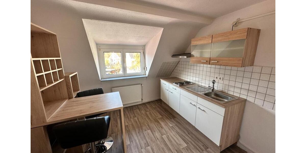 Dachgeschoßwohnung Saarbrücken Malstatt - 2 Zimmer, 71 m&sup2;, 695&euro; | Angebot:25174970