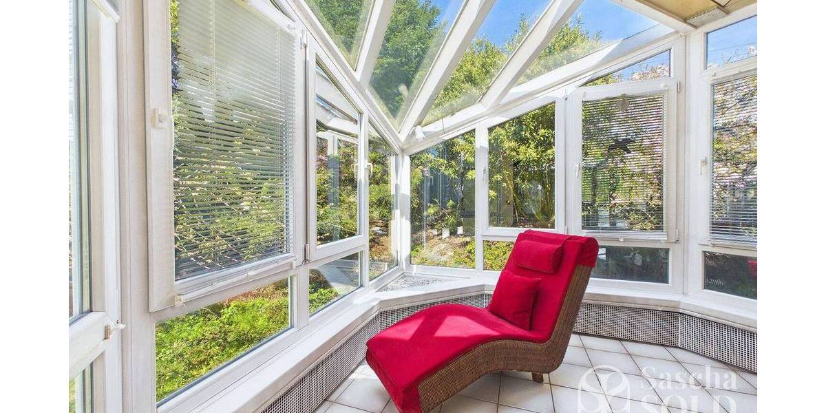 Großzügige Liegenschaft in ruhiger Waldrandlage - Pool, Sauna, Wintergarten, Balkon u. Doppelgarage - Einfamilienhaus Spiesen-Elversberg Elversberg | Angebot:26178654