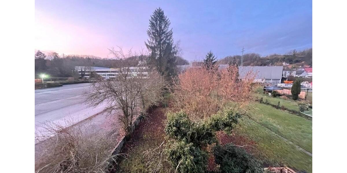 Etagenwohnung Zweibrücken - 4 Zimmer, 100 m&sup2;, 1.000&euro; | Angebot:25952471