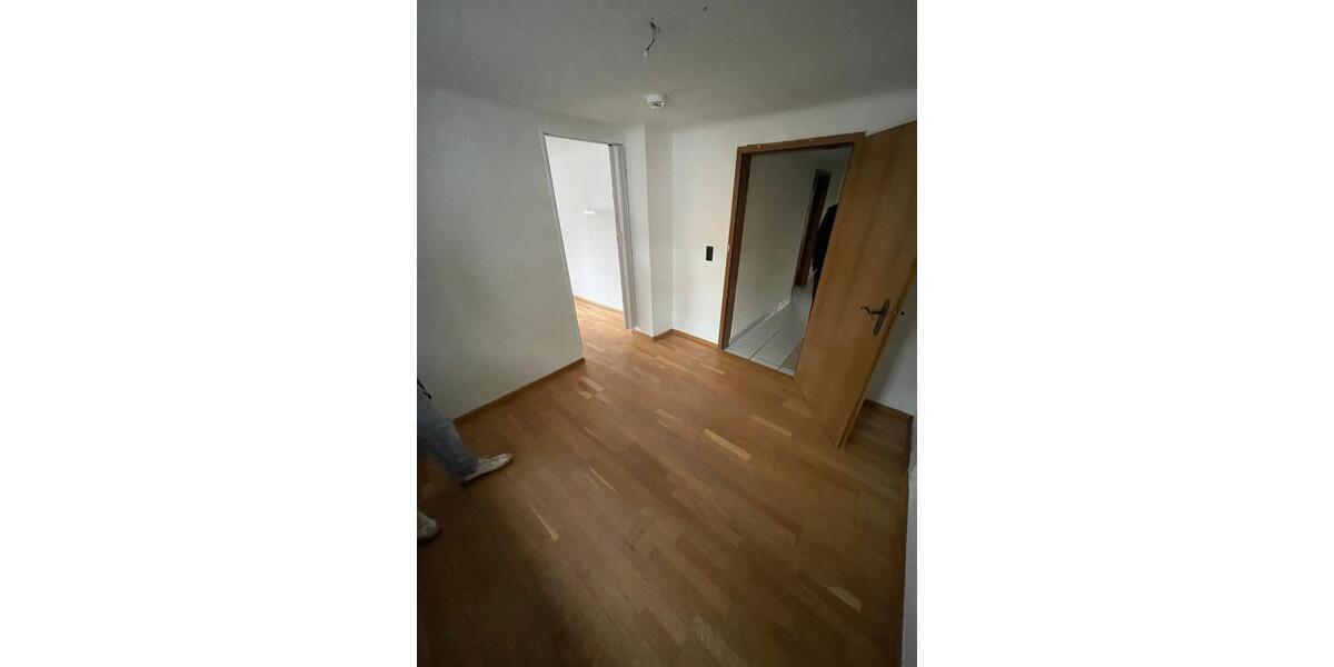 Etagenwohnung Oberthal - 4 Zimmer, 97 m&sup2;, 800&euro; | Angebot:25992313