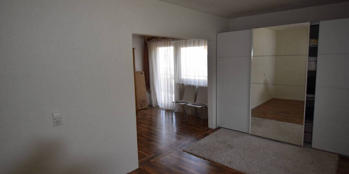 Einfamilienhaus Pirmasens Innenstadt - 7 Zimmer, 235 m&sup2;, 399.000&euro; | Angebot:25799105