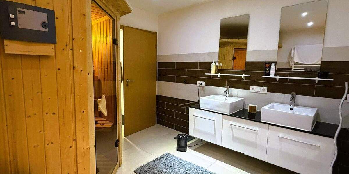 Einfamilienhaus Altenglan Mühlbach - 9 Zimmer, 241 m&sup2;, 245.000&euro; | Angebot:25737869