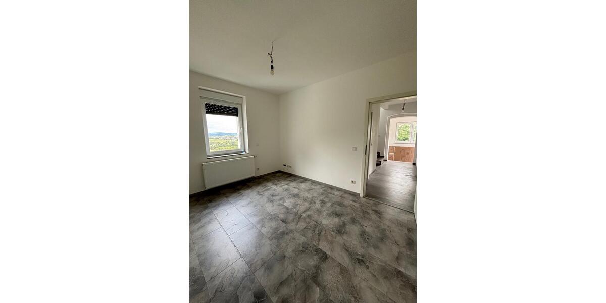 Einfamilienhaus Quierschied - 4.5 Zimmer, 119 m&sup2;, 275.000&euro; | Angebot:23382078