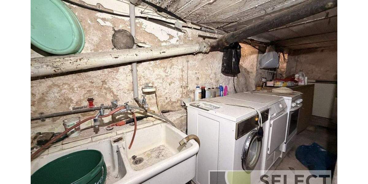 Mehrfamilienhaus, Wohnhaus Neunkirchen/Saar Hangard - 6 Zimmer, 120 m&sup2;, 59.000&euro; | Angebot:25736185