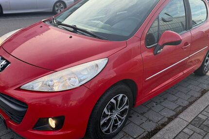 Peugeot 207 19.300 km 2.999 &euro; Saarbrücken Dudweiler 66125