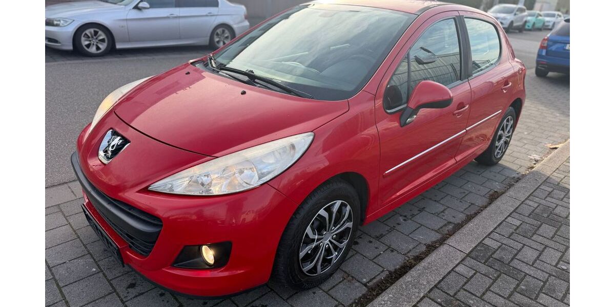 Peugeot 207 193.000 km 2.999 &euro; Saarbrücken Dudweiler 66125