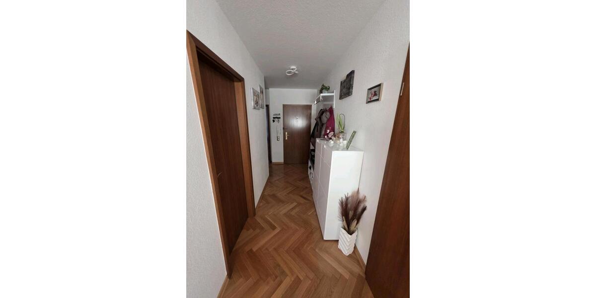 Etagenwohnung Saarbrücken Dudweiler - 3 Zimmer, 87 m&sup2;, 780&euro; | Angebot:26023306