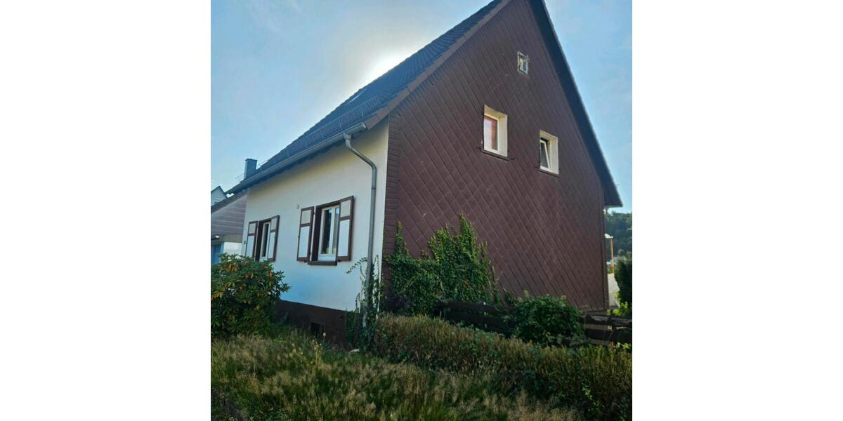 Einfamilienhaus Waldfischbach-Burgalben Burgalben - 9 Zimmer, 160 m&sup2;, 195.000&euro; | Angebot:24773235