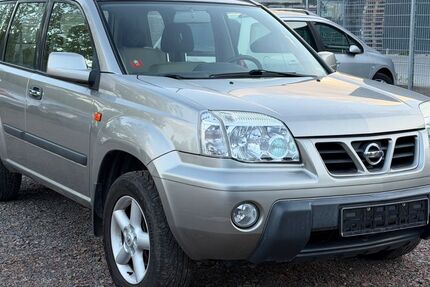 Nissan X-Trail 122.000 km 2.480 &euro; saarbrücken 66115