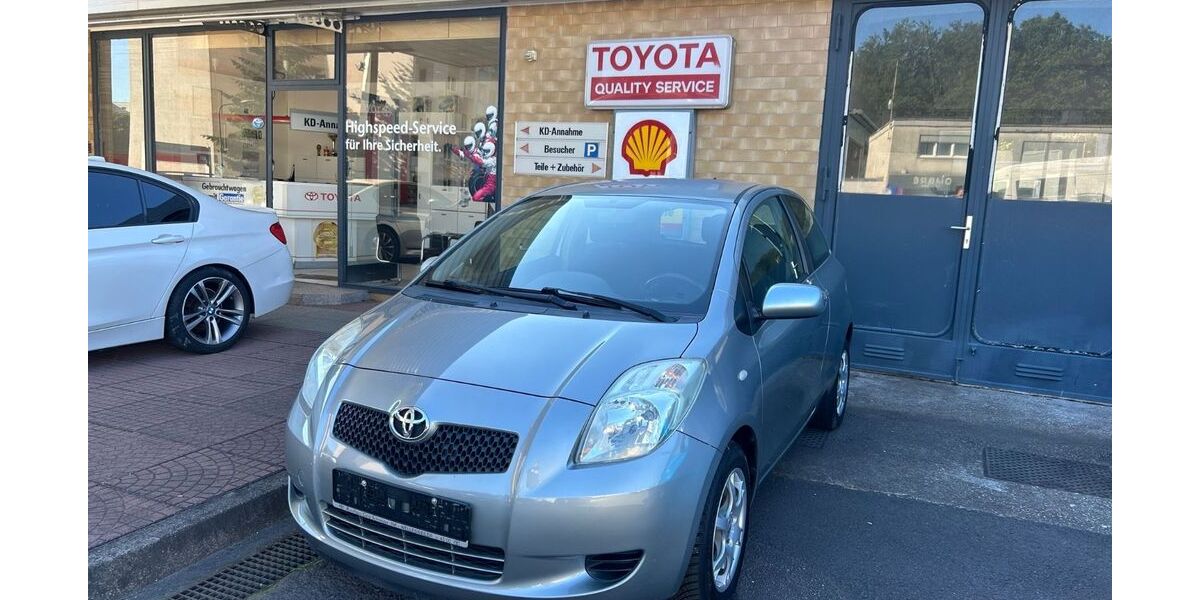 Toyota Yaris 174.000 km 2.999 &euro; Neunkirchen/Wellesweiler 66539