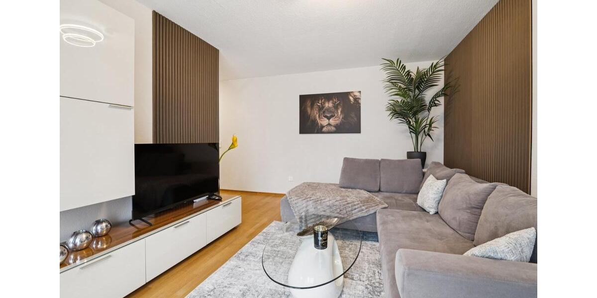 Hochparterre Homburg - 2 Zimmer, 54 m&sup2;, 1.680&euro; | Angebot:25415244