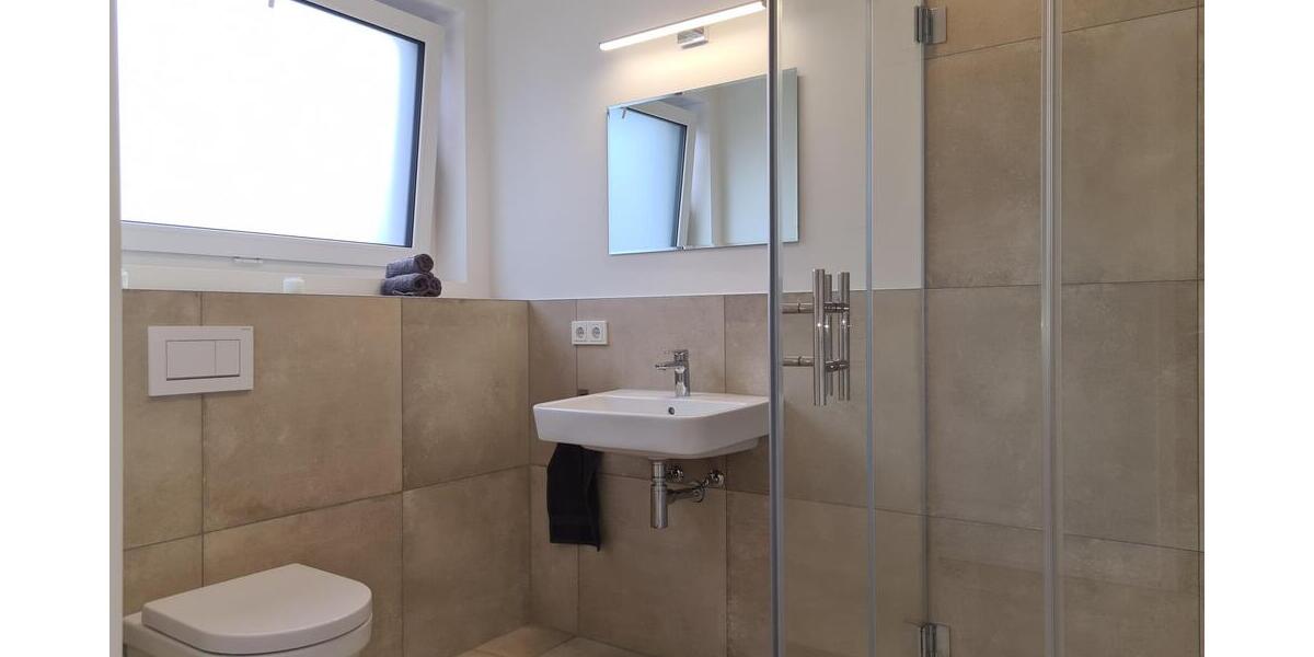 Einziehen und Wohlfühlen - Lichtdurchflutetes Wohnhaus, NB-Erstbezug, in idyllischer Stadtrandlage - Doppelhaushälfte Homburg | Angebot:12496894