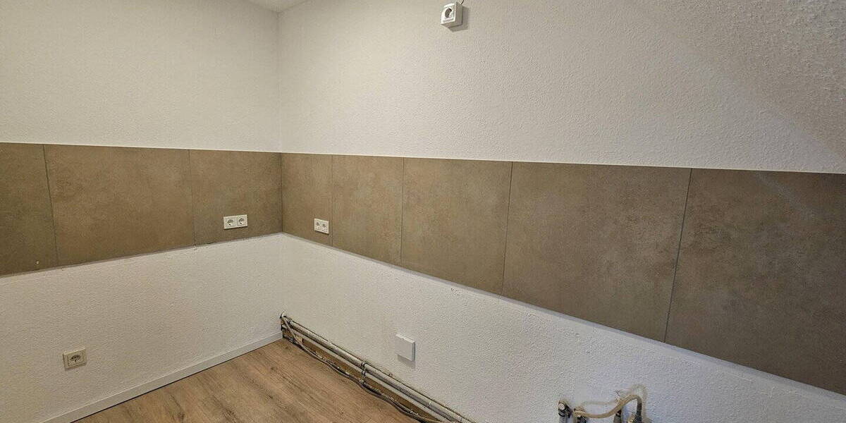 Etagenwohnung Schiffweiler - 3 Zimmer, 57 m&sup2;, 570&euro; | Angebot:26627744
