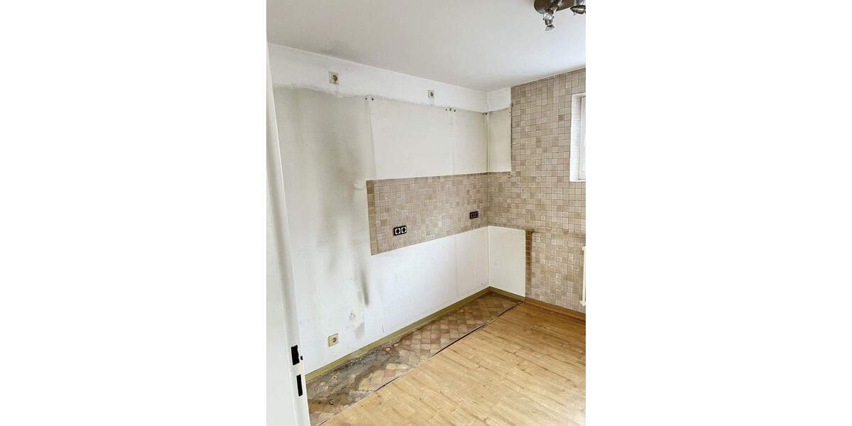 Reihenmittelhaus Saarbrücken Eschberg - 4 Zimmer, 100 m&sup2;, 329.000&euro; | Angebot:25780286