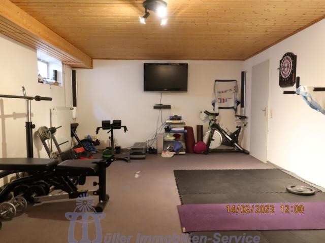 Großzügiges lichtdurchflutetes Zwei-Generationenhaus in schöner Stadtrandlage - Einfamilienhaus Homburg | Angebot:10240180