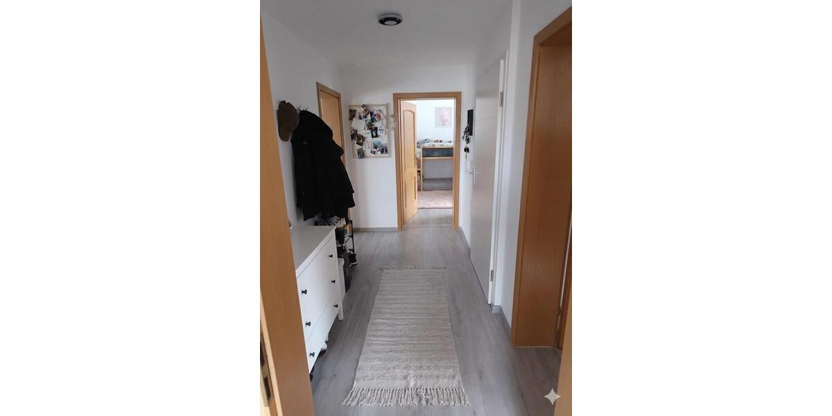 Etagenwohnung Heusweiler - 4 Zimmer, 90 m&sup2;, 850&euro; | Angebot:25948551