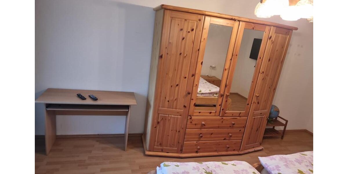 Erdgeschoßwohnung Homburg - 2 Zimmer, 80 m&sup2;, 1.000&euro; | Angebot:26447619