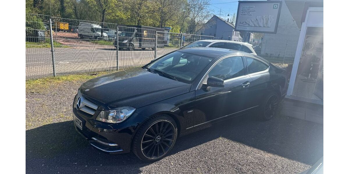 Mercedes-Benz C 180 132.000 km 12.450 &euro; Saarbrücken/Altenkessel 66126