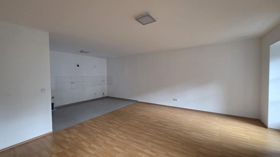 Etagenwohnung Quierschied - 4 Zimmer, 150 m&sup2;, 1.250&euro; | Angebot:25362910