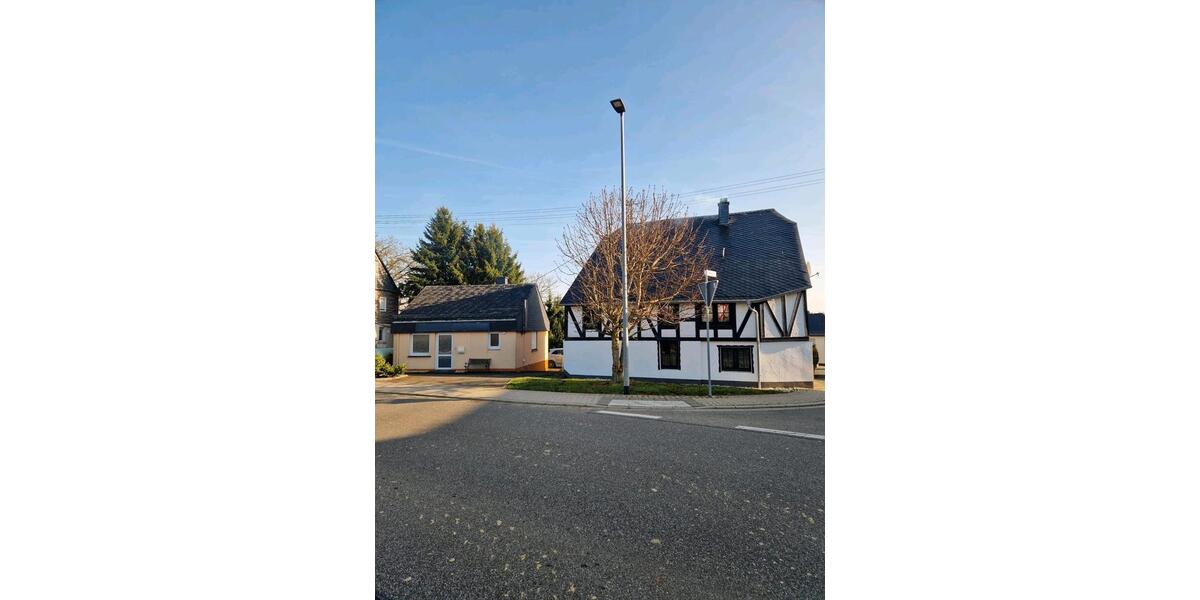 Einfamilienhaus Homburg - 5 Zimmer, 155 m&sup2;, 199.000&euro; | Angebot:25971207