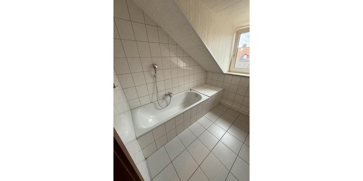 Etagenwohnung Neunkirchen - 3 Zimmer, 86 m&sup2;, 630&euro; | Angebot:26004257