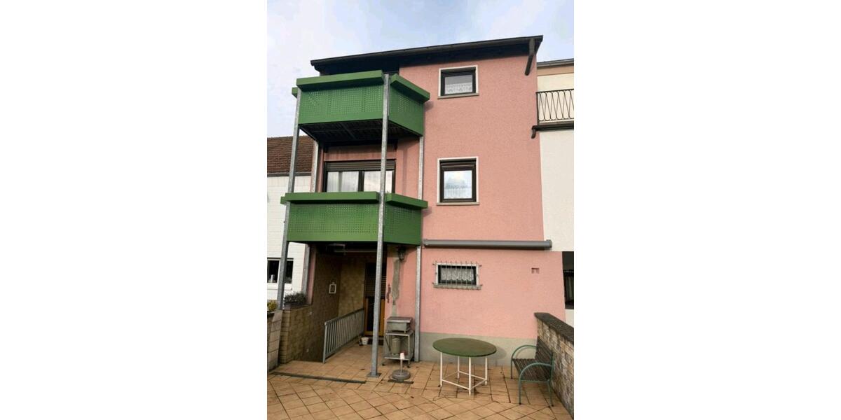 Einfamilienhaus Sankt Ingbert - 6 Zimmer, 120 m&sup2;, 150.000&euro; | Angebot:26210759