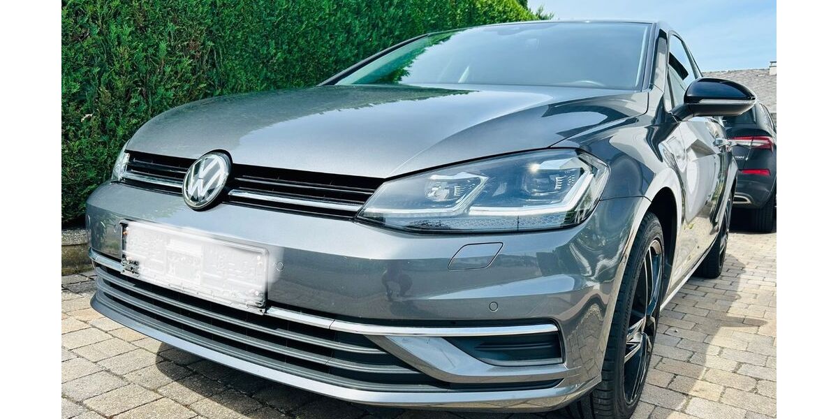 VW Golf 165.832 km 9.750 &euro; Saarbrücken 66111