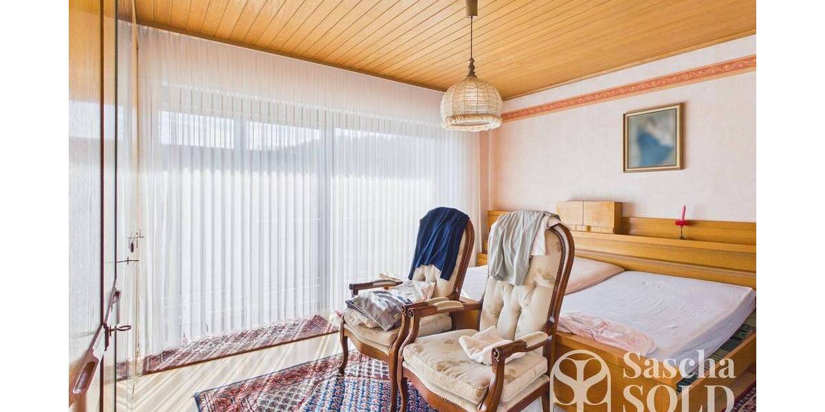 Großes Einfamilienhaus in begehrter Lage von Oberwürzbach, St. Ingbert mit Terrasse und Südbalkon - Einfamilienhaus Sankt Ingbert Oberwürzbach | Angebot:26161394