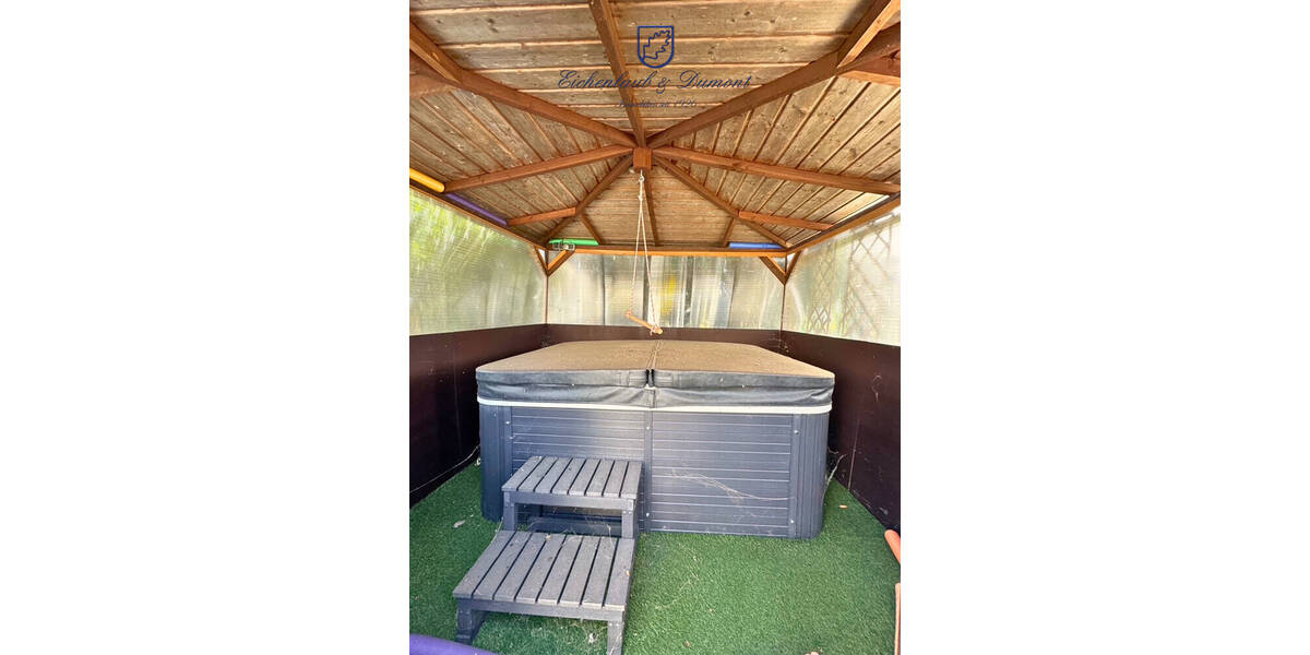 Mehrfamilienhaus, Wohnhaus Saarbrücken / Brebach Brebach-Fechingen - 9 Zimmer, 221 m&sup2;, 469.000&euro; | Angebot:26247471