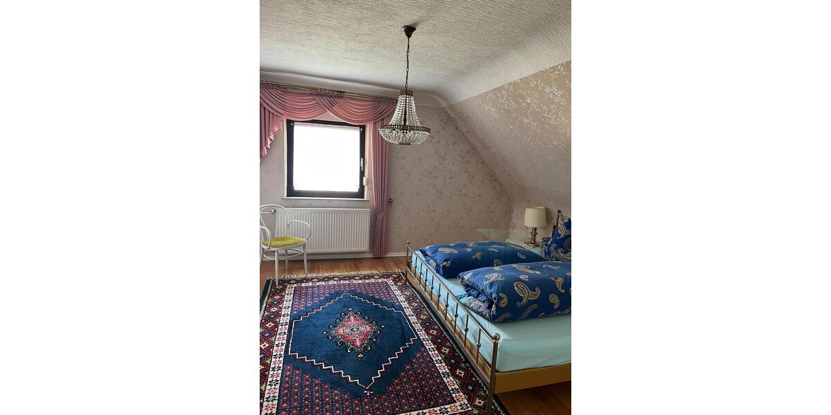 Einfamilienhaus Kirkel - 7 Zimmer, 150 m&sup2;, 320.000&euro; | Angebot:26122621