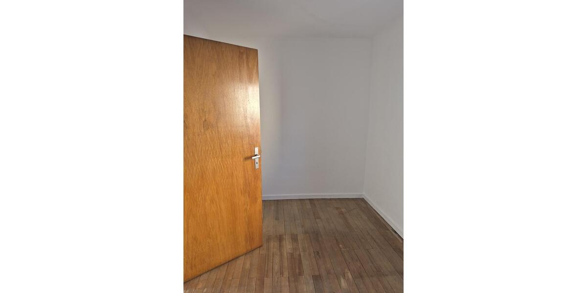 Etagenwohnung Sankt Wendel - 5 Zimmer, 130 m&sup2;, 780&euro; | Angebot:26547517