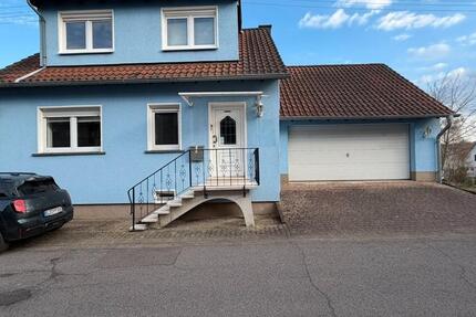 Wohnung Quierschied - 5 Zimmer, 130 m&sup2;, 950&euro; | Angebot:26021103