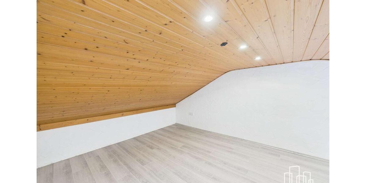 Etagenwohnung Bechhofen - 3 Zimmer, 120 m&sup2;, 1.200&euro; | Angebot:25207504