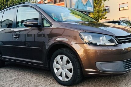 VW Touran 178.000 km 6.900 &euro; Saarbrücken 66115