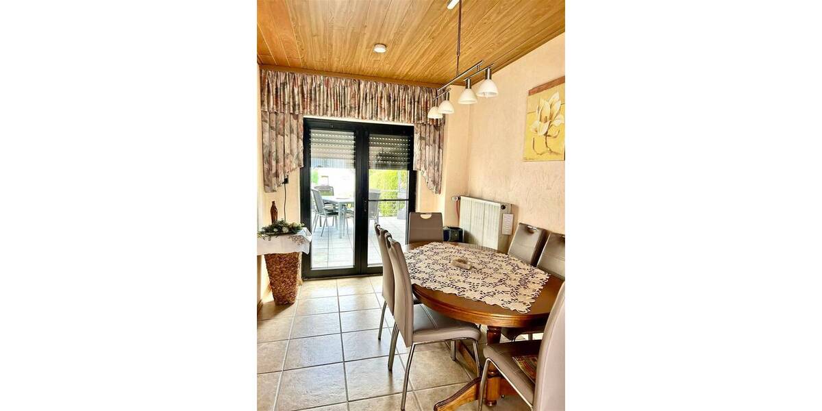 Mehrfamilienhaus, Wohnhaus Illingen Hüttigweiler - 5 Zimmer, 174 m&sup2;, 325.000&euro; | Angebot:25701155