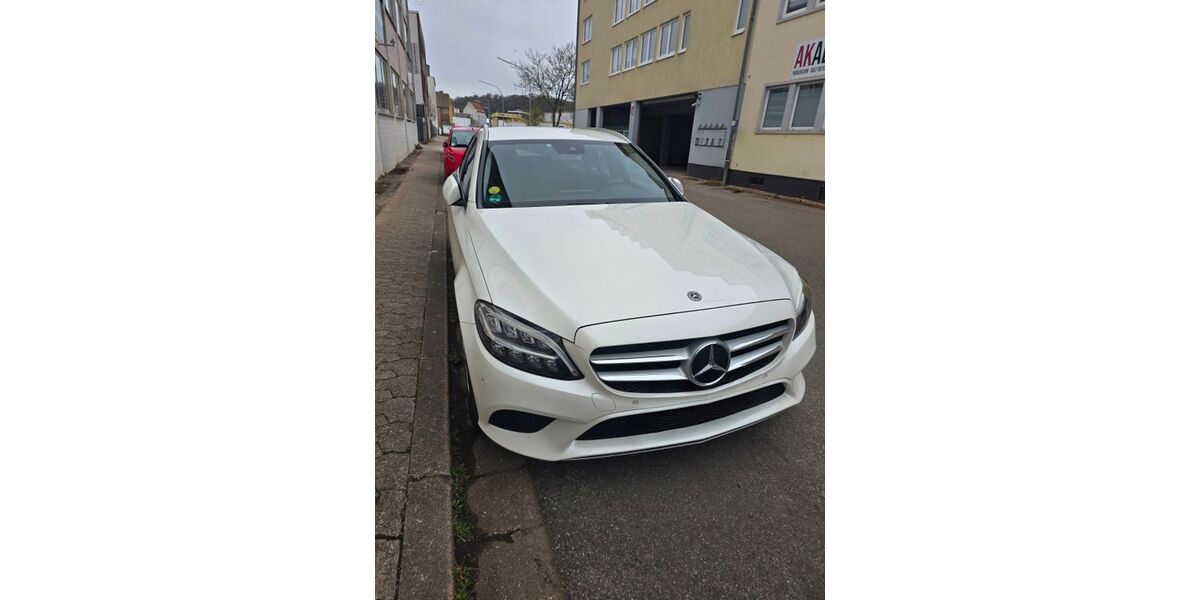 Mercedes-Benz C 220 134.000 km 22.000 &euro; Saarbrücken 66127