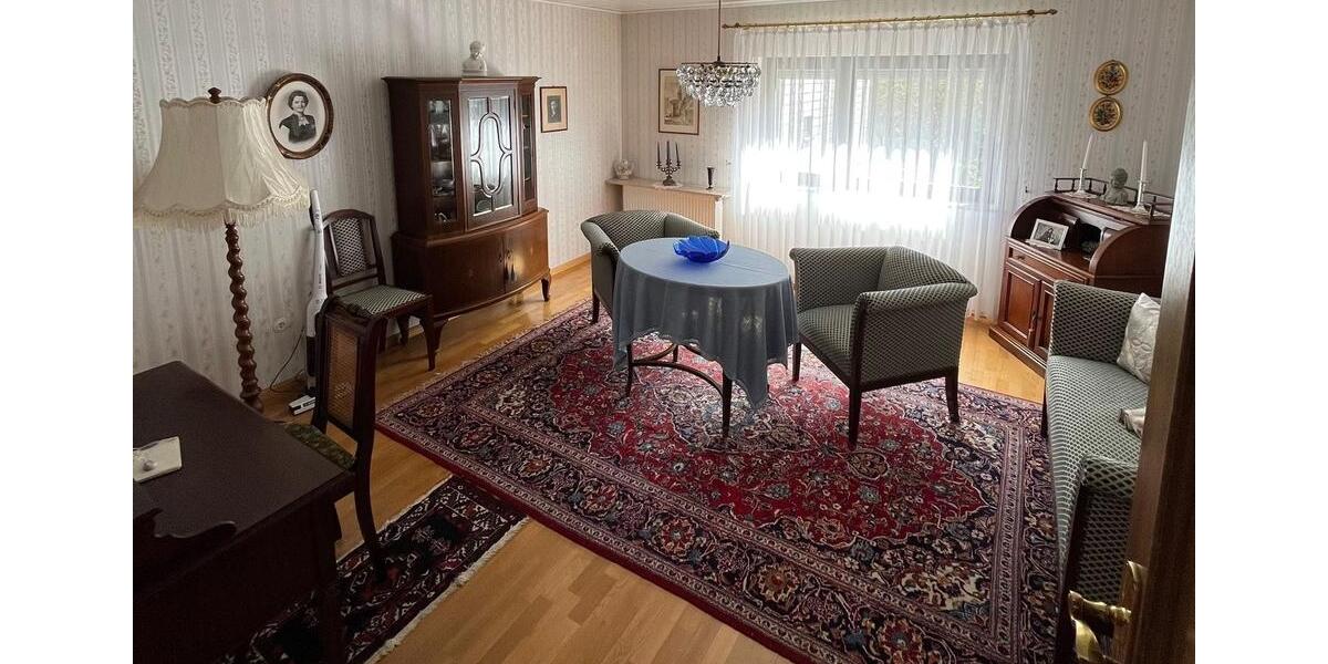Einfamilienhaus Kirkel - 7 Zimmer, 150 m&sup2;, 320.000&euro; | Angebot:26122621