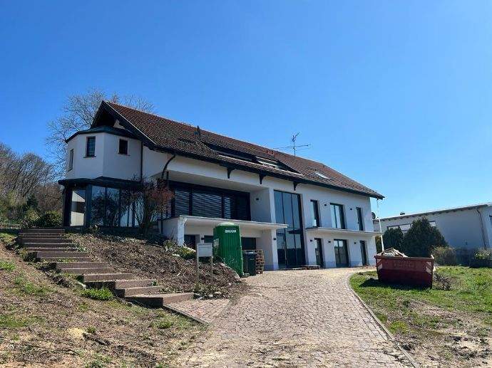 Etagenwohnung Friedrichsthal - 3 Zimmer, 85 m&sup2;, 1.000&euro; | Angebot:26107801