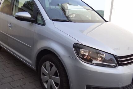 VW Touran 88.355 km 6.500 &euro; Saarbrücken 66117