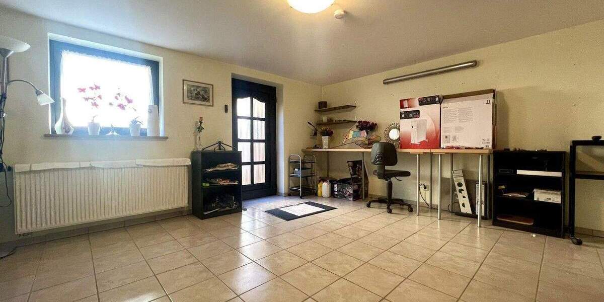 Einfamilienhaus Neunkirchen Innenstadt - 6 Zimmer, 210 m&sup2;, 395.000&euro; | Angebot:25755189