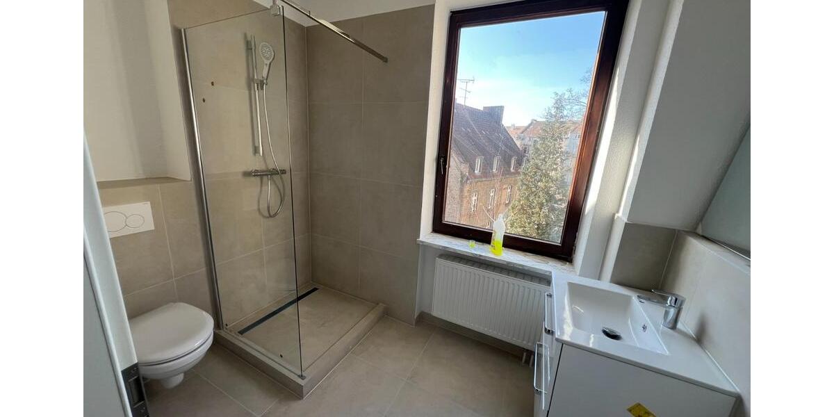 Etagenwohnung Saarbrücken - 4 Zimmer, 85 m&sup2;, 400&euro; | Angebot:25095294